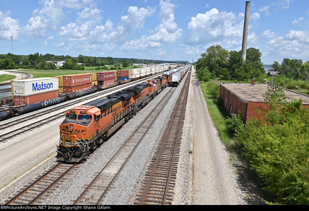 BNSF 7929